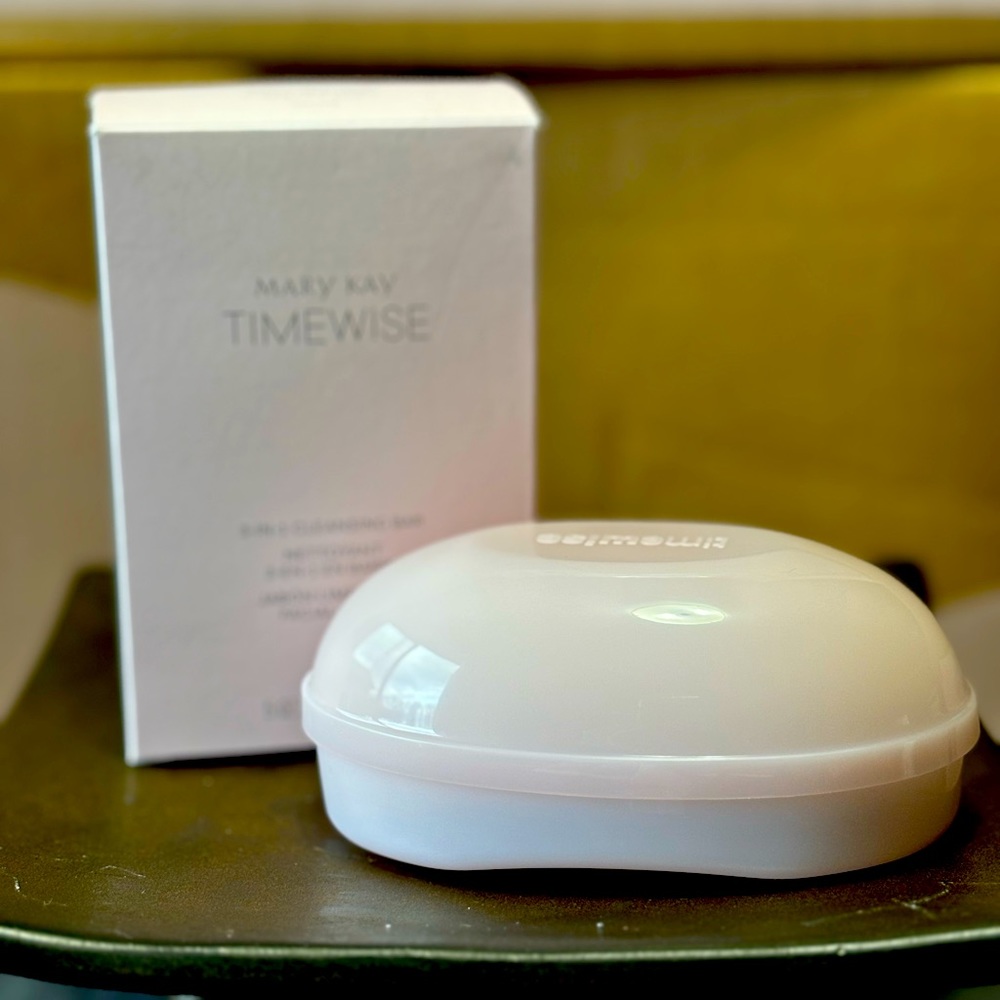 TimeWise® 3-In-1 Cleansing Bar (with soap dish)